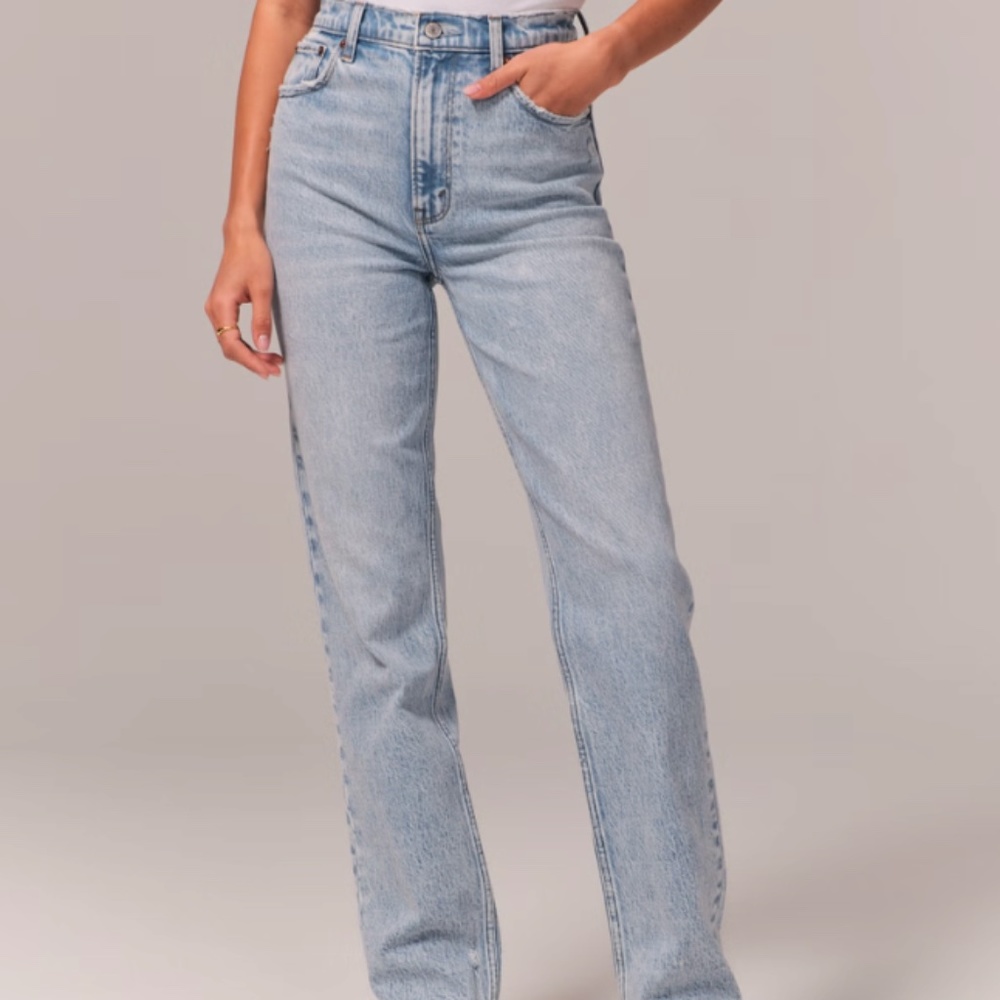 Ultra High Rise 90s Straight Jean